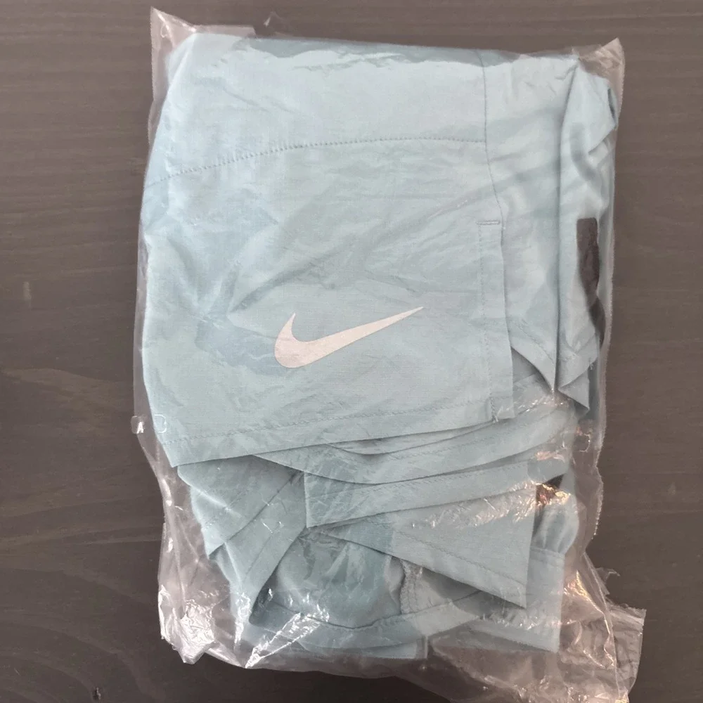 Nike Running Shorts Mens Lightweight Teal Activewear Athletic Gym Workout Medium
